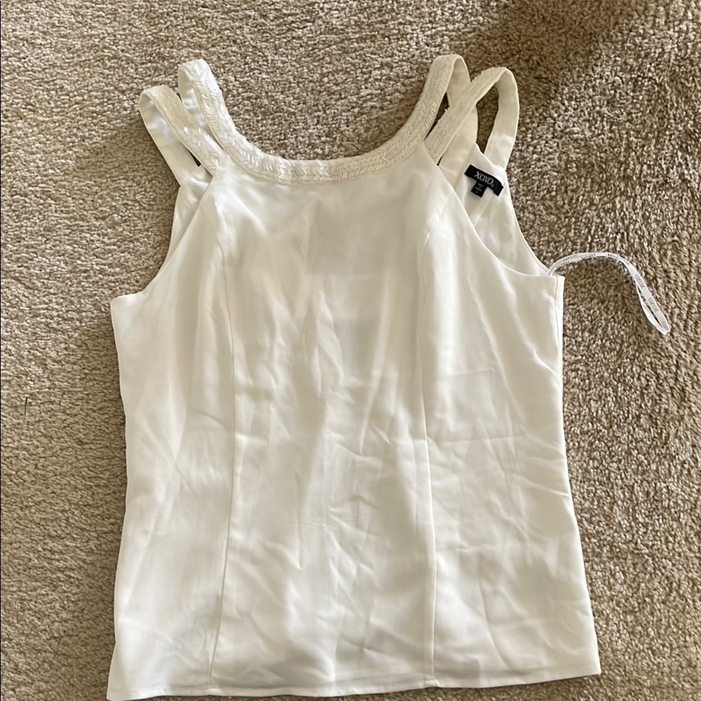 Elegant White Sleeveless Top
